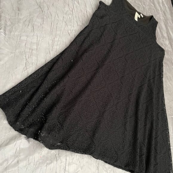 Emma & Michele Dress  - Black  - wide at the bottom - lace overlay  - size L - Picture 10 of 11